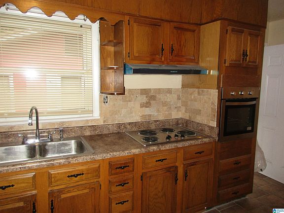 5th image of 825 Goldwire St SW