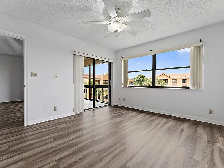 700 Uno Lago Dr #404 — Photo 66