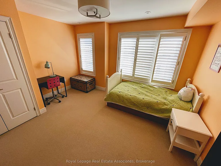 56 Lobo Mews — Photo 13