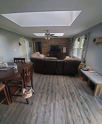 3rd image of 214 Kaye Dr