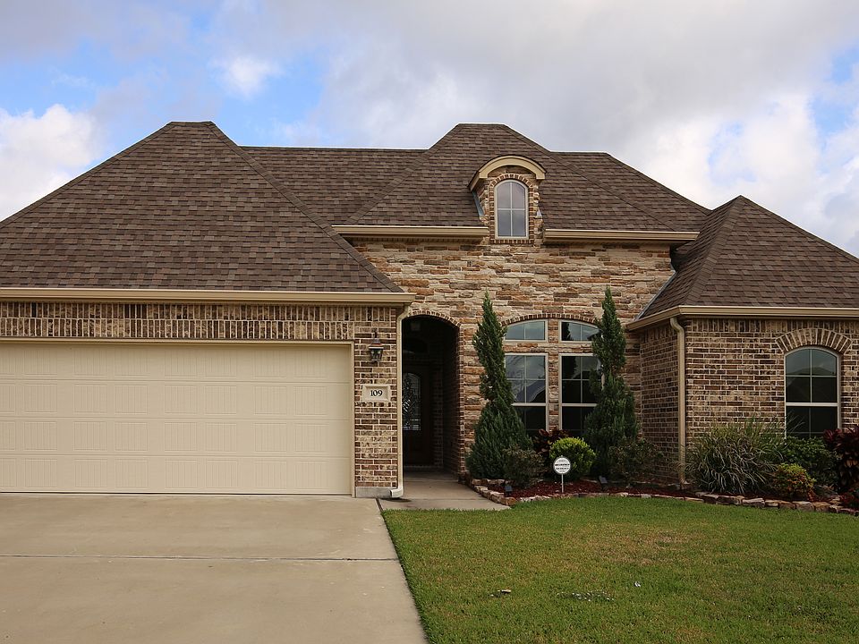 1st image of 109 Woodridge Dr
