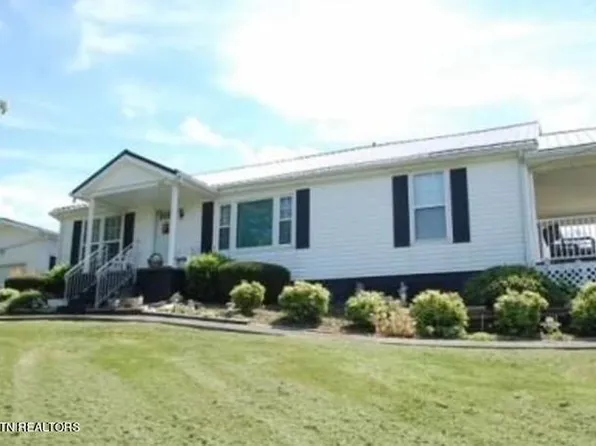 848 Balls Chapel Rd, Rose Hill, VA 24281