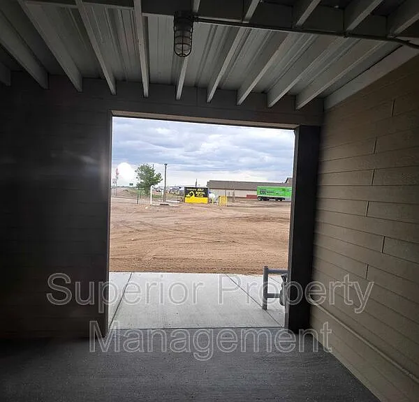 303 US Highway 85 — Photo 6