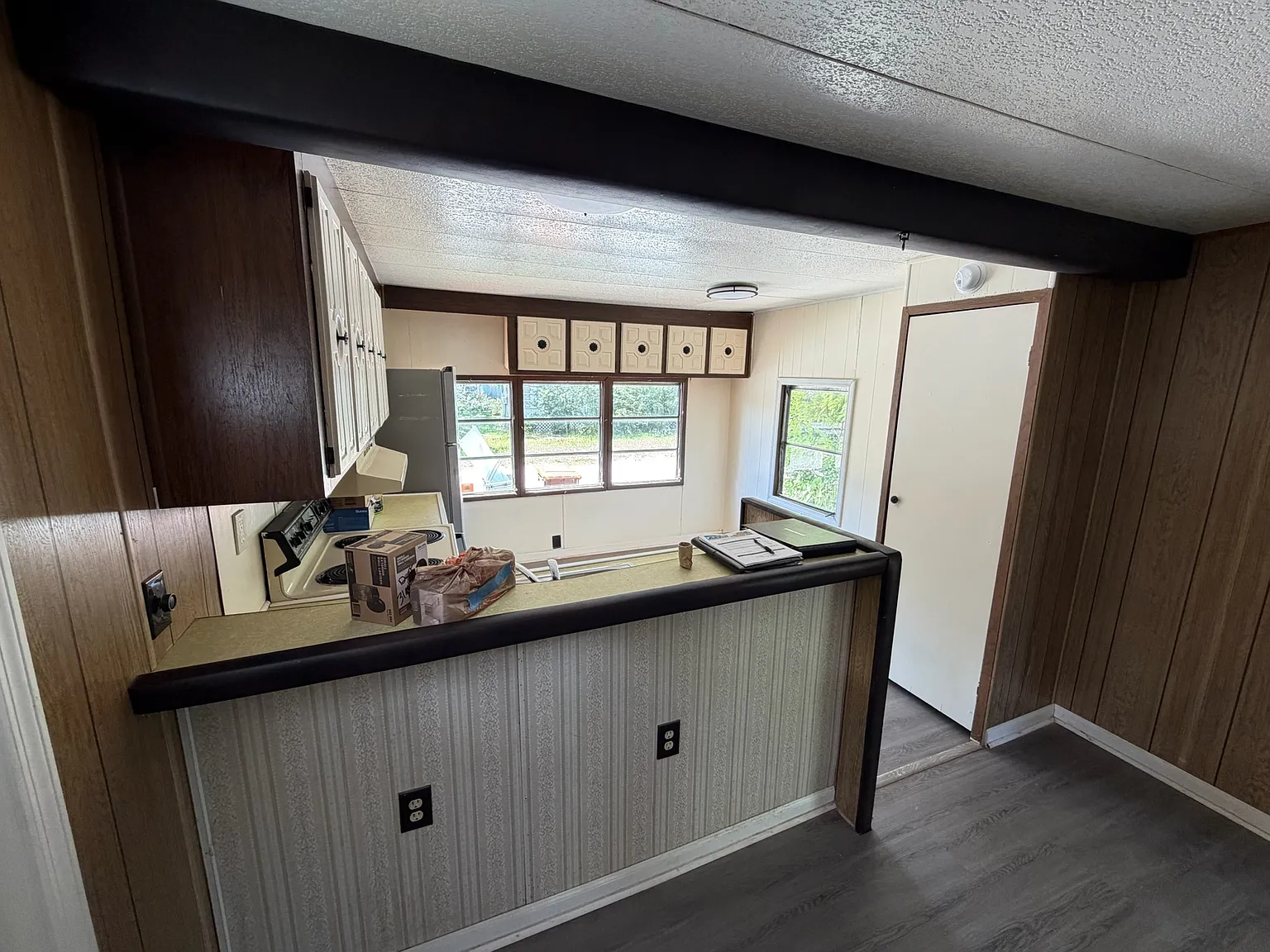 2 bed, $1,300 — Photo 2