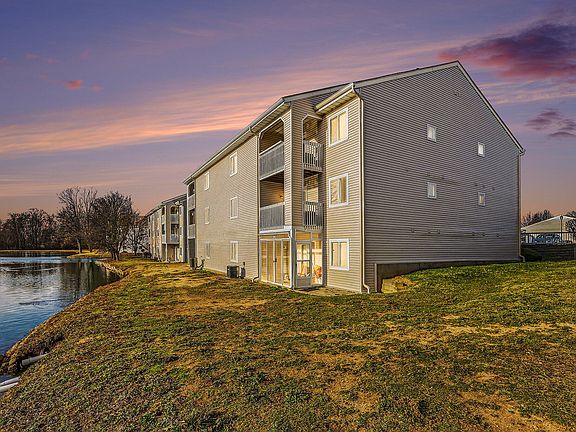 2nd image of 10124 Carnation Ct APT 7