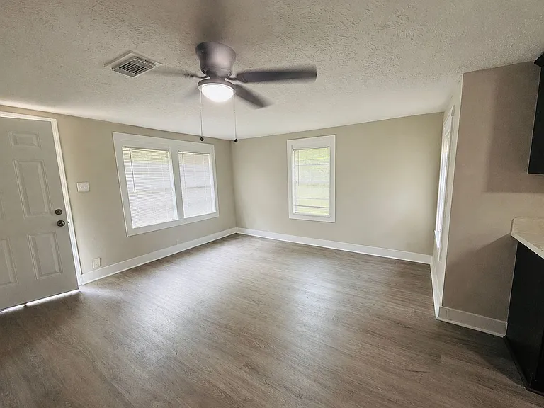 2310 Sonny Perkins St — Photo 8