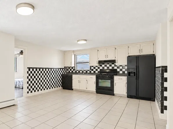 54 Flint St #2, Somerville, MA 02145