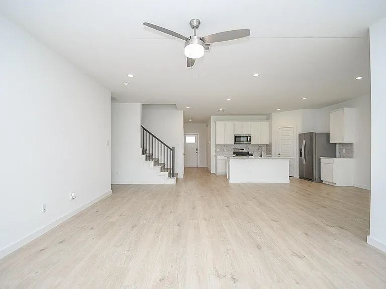30030 Gallatin River Ln — Photo 6