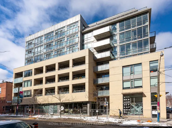 630 Queen St E #201, Toronto, ON M4M 1G3
