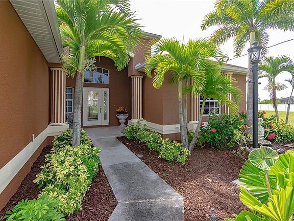4th image of 4045 NE 9th Pl