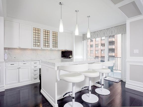 3rd image of 50 E 89th St #12AG