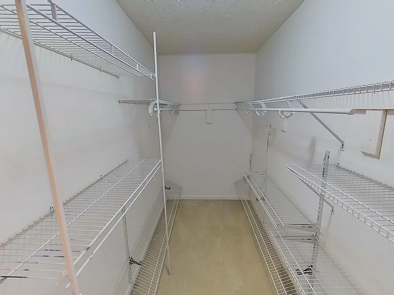 5911 Herring Ct — Photo 28