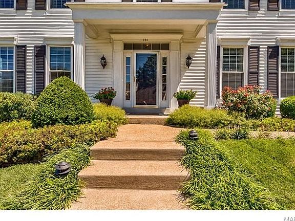 3rd image of 1924 Sunny Dr