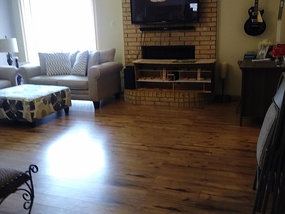 2nd image of 2404 Lido Ln