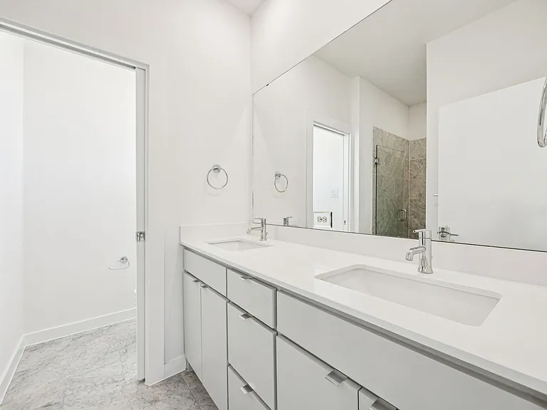 Townhomes on Bennett — Photo 20
