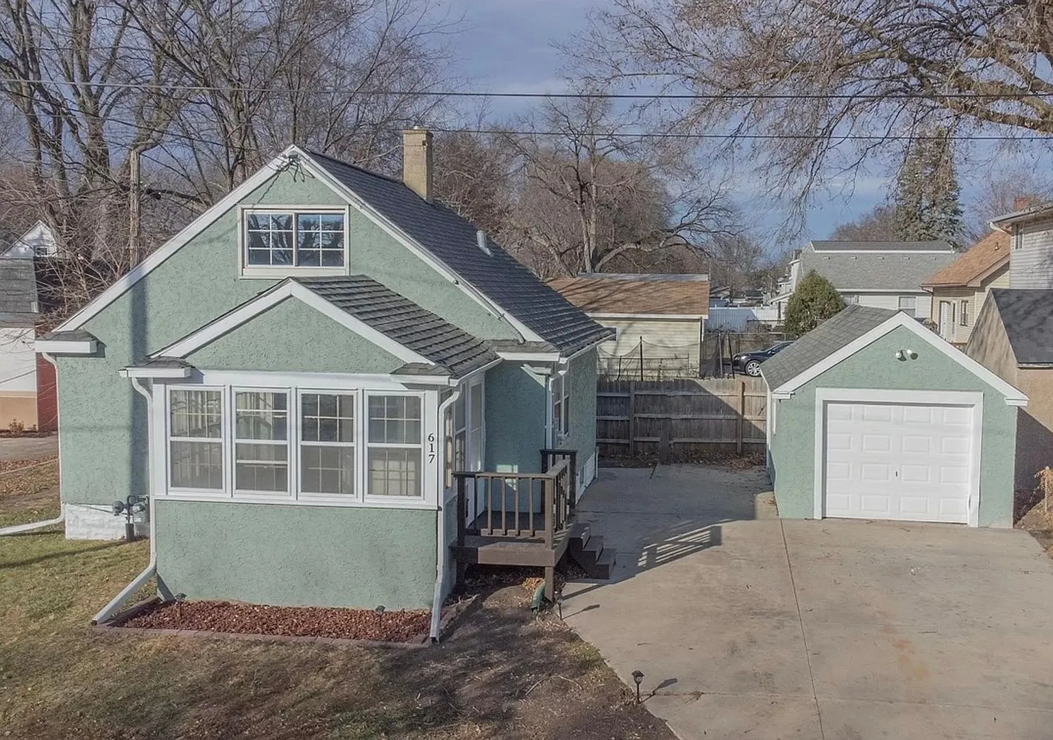 2 Bed | 1 Bath | Single-Family Home Near Downtown — Photo 1