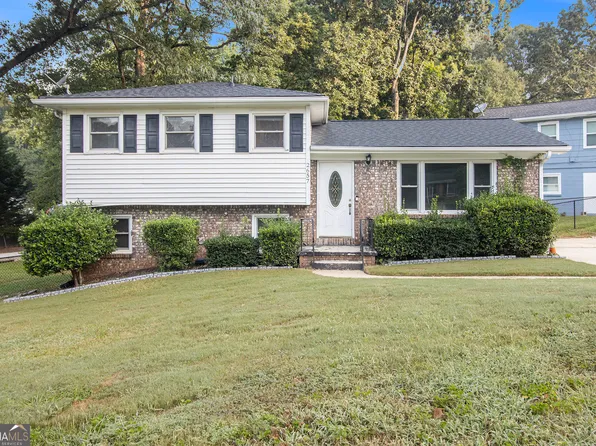 2657 Crestdale Cir, Atlanta, GA 30316