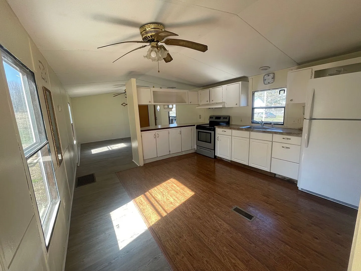 2/2 Mobile Home for Rent! — Photo 4