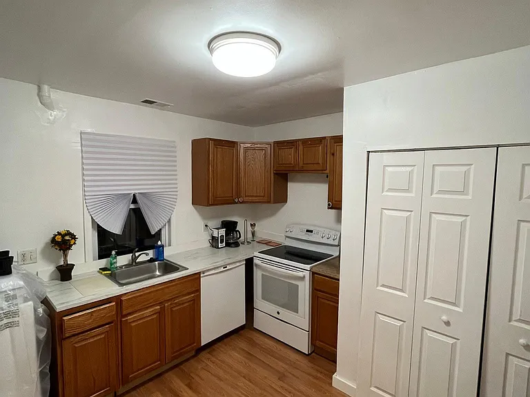 4239 Edson Pl NE — Photo 7