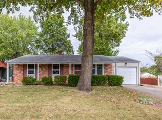 4407 Brooktop Ln, Saint Louis, MO 63128