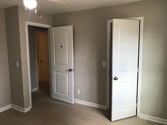 5th image of 185 Pine Needle Dr