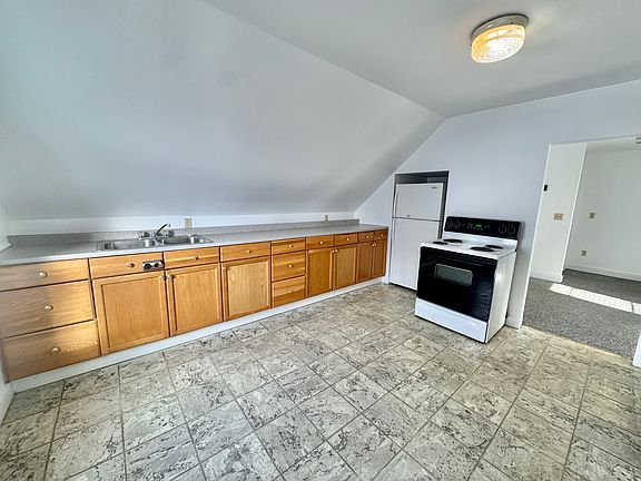 5th image of 90 Franklin St #5