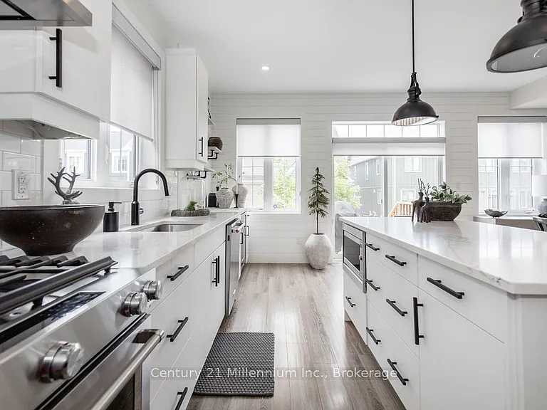 116 Sycamore St — Photo 12