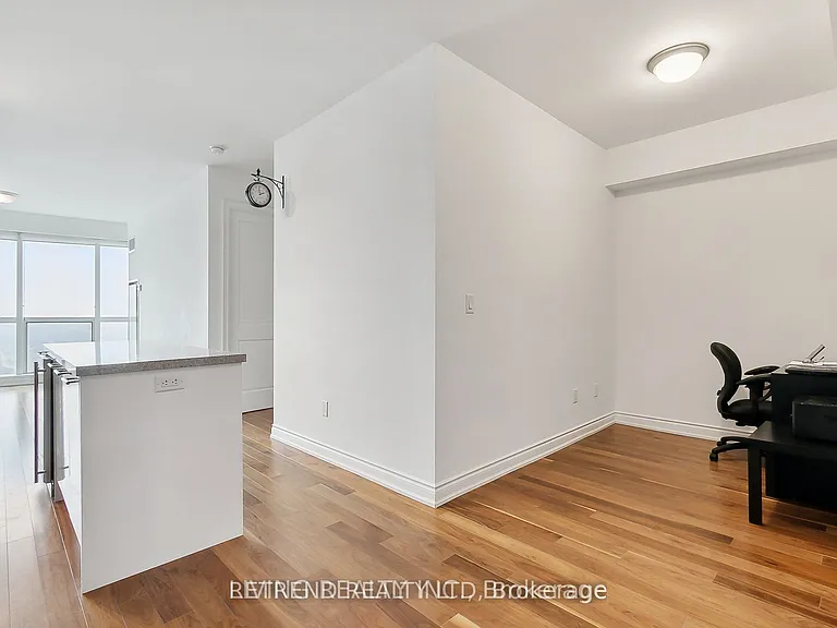 388 Yonge St #6505 — Photo 16