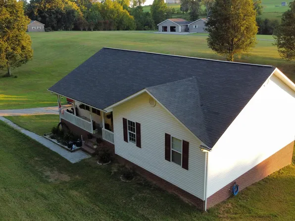 188 Cherokee Dr, Bean Station, TN 37708