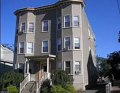 115 Maple Ave #2R