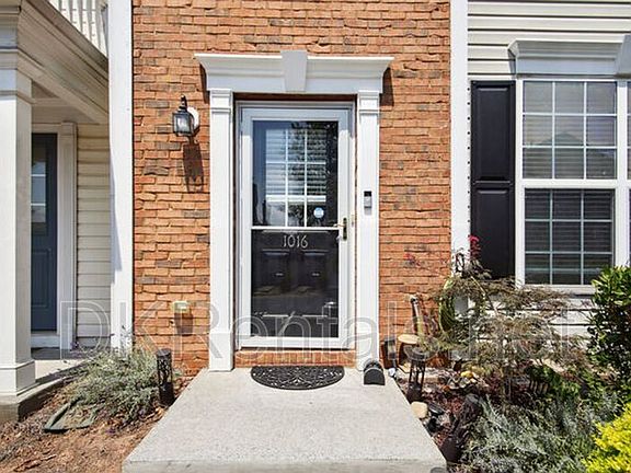 2nd image of 1016 Prestwyck Ct