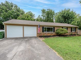 1405 Parkside Dr, Maryville, TN 37803