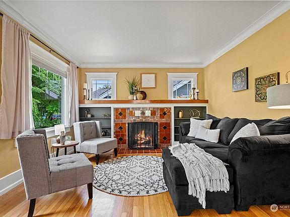 4th image of 2411 N Lawrence Street