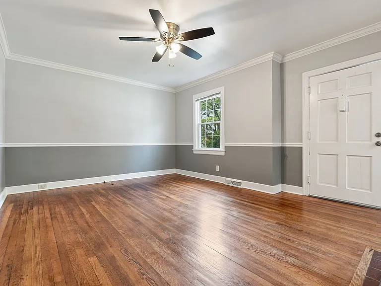 2408 Cascadilla St — Photo 2