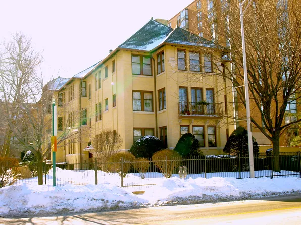 949 Lake St, Oak Park, IL 60301