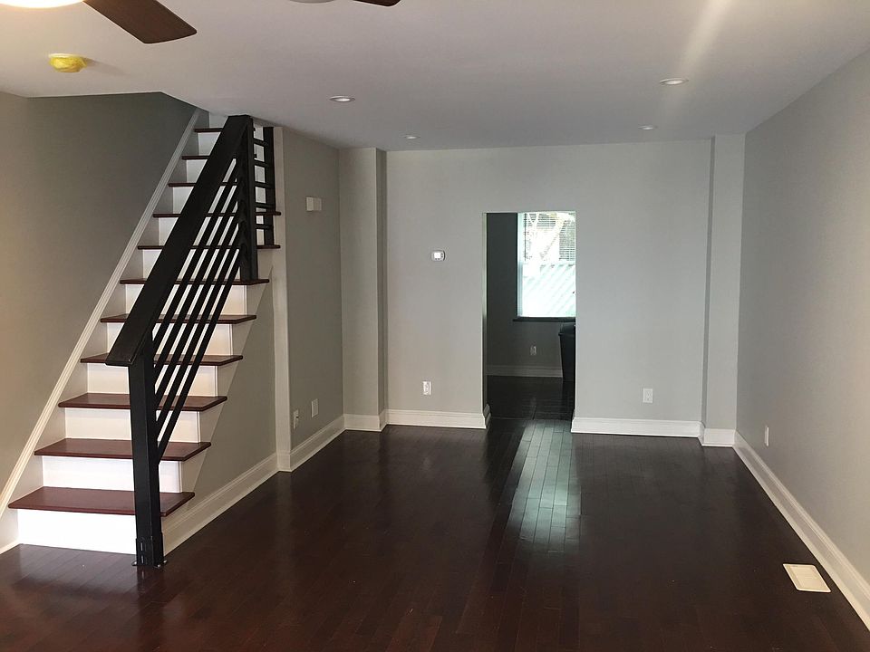 Living/Dining area