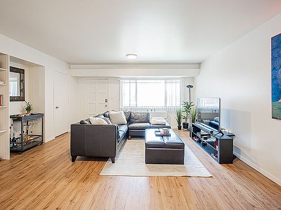 5th image of 1263 E South Temp APT 11