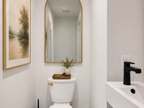 5th image of 163 Roebling St APT 3