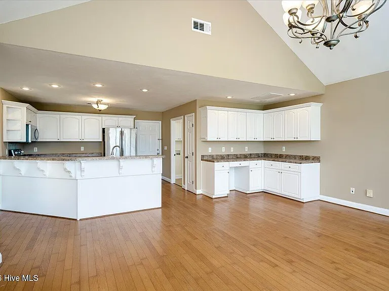 4552 Logans Way — Photo 9