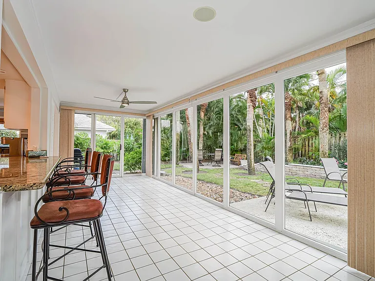 1425 Treasure Cove Ln — Photo 42