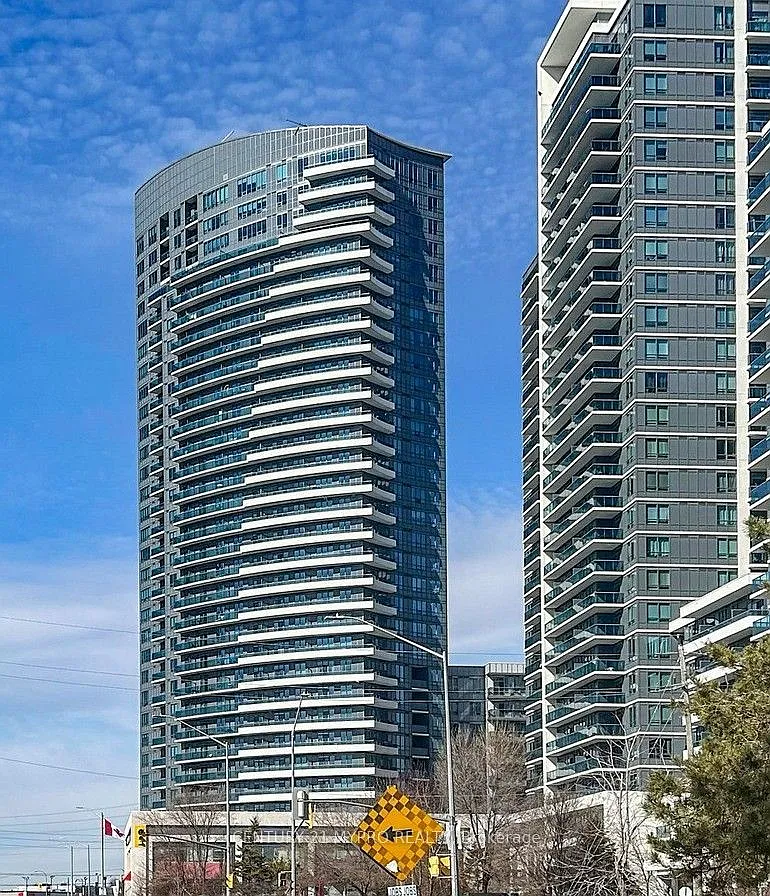 7161 Yonge St — Photo 1