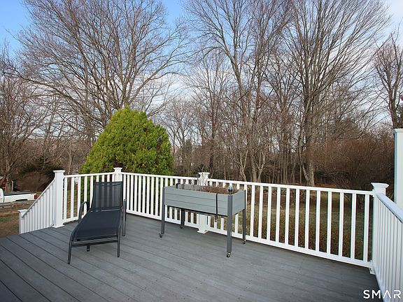 5th image of 7 Bayberry Road
