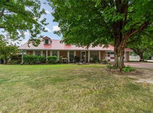 1915 Dee Ave, Springdale, AR 72762