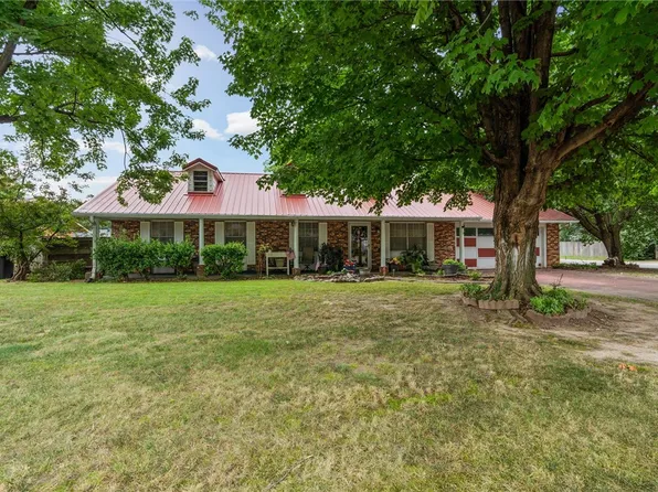 1915 Dee Ave, Springdale, AR 72762