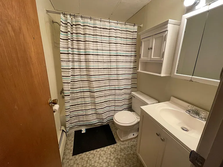 520 Morris St #6 — Photo 8