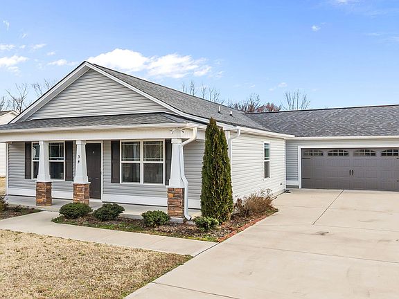3rd image of 54 Sandcastle Ln
