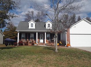 102 Coral Ln, Thomasville, NC 27360