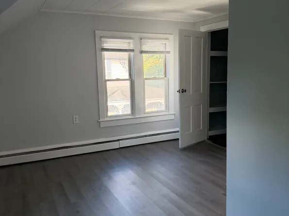 158 S Main St APT 3, Ellenville, NY 12428