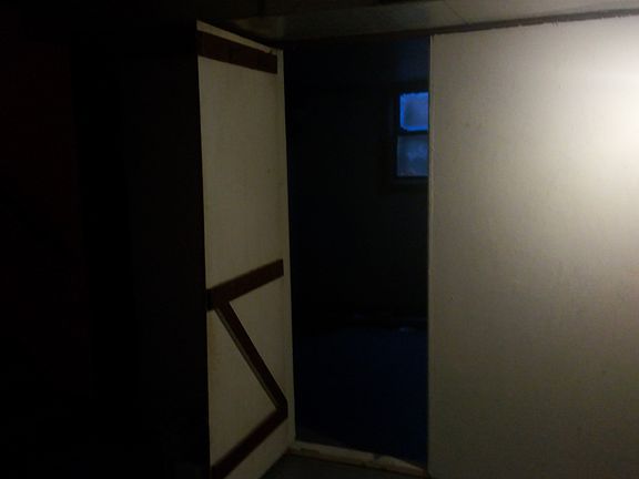 3rd image of 2718 W Koenig St