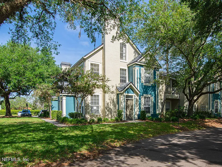 13703 Richmond Park Dr #1603 — Photo 2